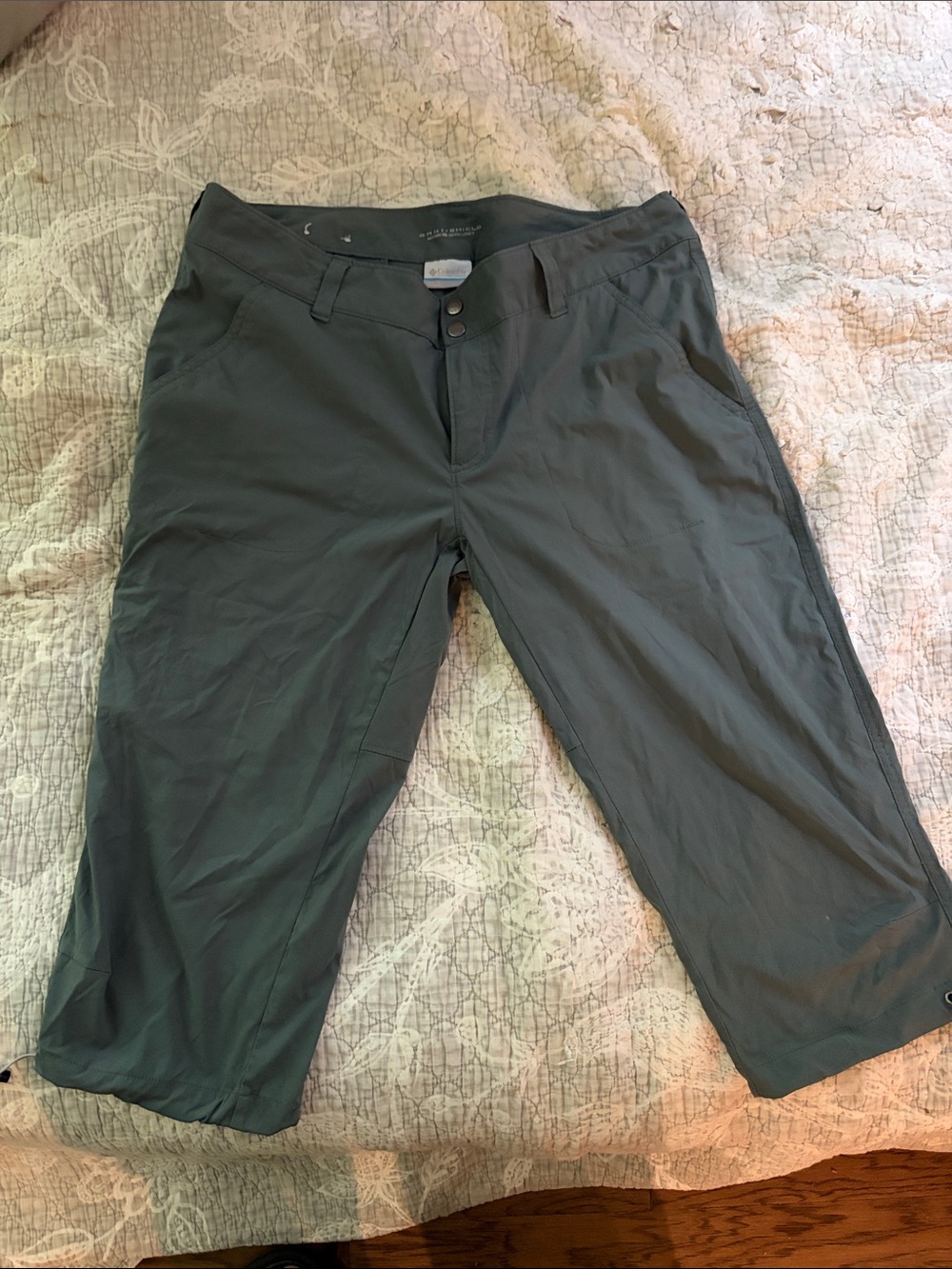 Columbia women’s hiking Pants